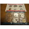 Image 1 : 1972 US MINT SET (UNC) P/D/S (WITH ENVELOPE)