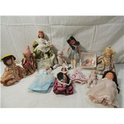 LOT 12 SMALL VINTAGE DOLLS
