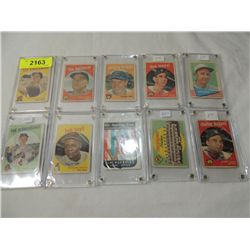 LOT 10 TOPPS 1959 BASEBALL PLAYER CARD