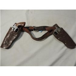 VINTAGE CAP GUNS WITH BELT HOLSTER