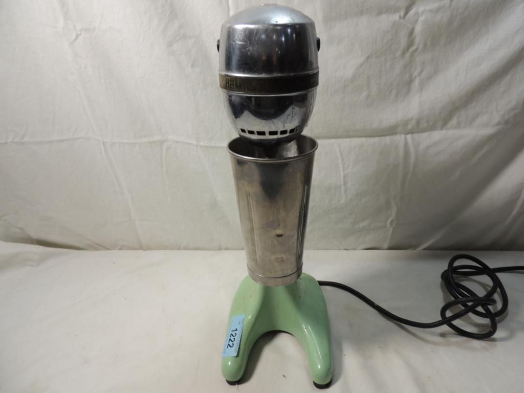 VINTAGE HAMILTON BEACH MIXER
