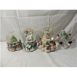 LOT 4 CHRISTMAS ASSORTED SNOWGLOBES