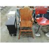 Image 2 : VINTAGE WOODEN HIGH CHAIR