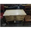 Image 3 : FRENCH PROVINCIAL 2 DRAWER PARLOR TABLE
