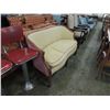 Image 2 : AMERICAN ANTIQUE SOFA LOVESEAT