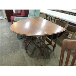 ANTIQUE OAK SIDE TABLE OR DINING TABLE