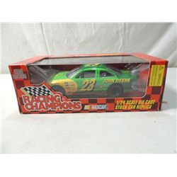 1:24 DIE CAST STOCK CAR JOHN DEERE