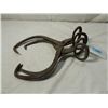 Image 1 : PAIR OLD LARGE BAIL CLAW OR ICE CLAW
