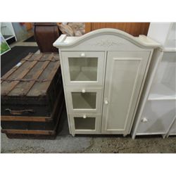 COUNTRY WHITE CHIC CABINET