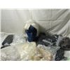 Image 1 : LOT 11 ASSORTED WIGS
