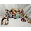 Image 1 : LOT 8 DOLLS OF THE WORLD DOLLS & ACCESSORIES