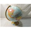 Image 1 : GLOBE ON STAND