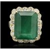 Image 4 : 14KT Yellow Gold 10.79ct Emerald and Diamond Ring