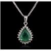 Image 4 : 14KT White Gold 3.75ct Emerald and Diamond Pendant With Chain
