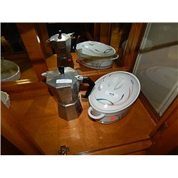 RETRO COFFEE POT & DISH WITH LID