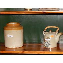 CROCK POT AND TEA POT