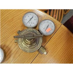 ACETYLINE GUAGES - WHITE