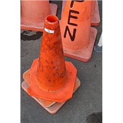 PILON ROAD CONE - MED - 3