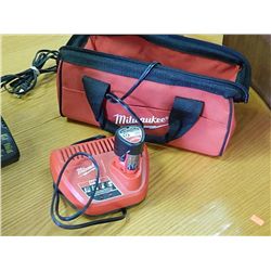 MILWAULKI 12 VOLT BATTERY, CHARGER AND BAG