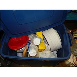 TOTE WITH PAPER PLATES, BOWLS AND MORE