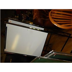 WHITE BOARD ON STAND - PRESENTION BOARD