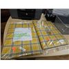 Image 1 : TABLE CLOTHS - VINYL - 2