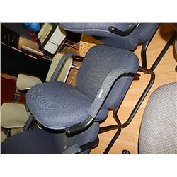 CLIENTS CHAIR - BLUE