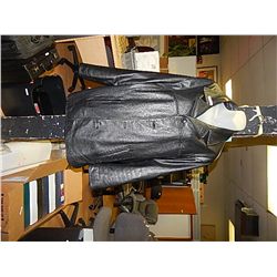 LEATHER JACKET - BLACK - M