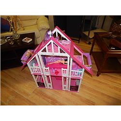 BARBIE PLAY HOSE WITH FURNITURE AND DOLLS