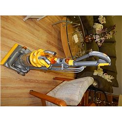 DYSON UPRIGHT VACUMN - RETAIL APPROX.. $500 NEW