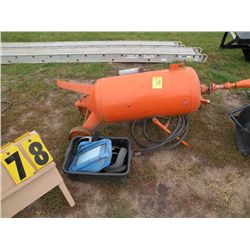 Sandblast pot