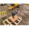 Image 1 : Plate compactor w/Briggs & Stratton motor -broken throttle cable