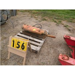 Hydraulic breaker