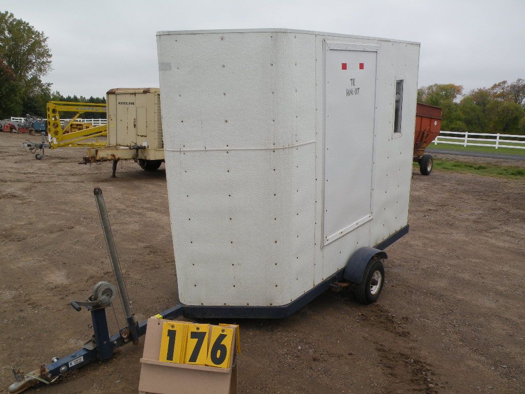 2008 Homemade 4x8 fish house w/slide outs