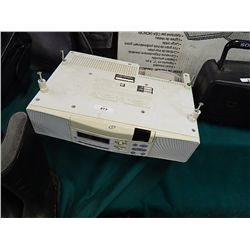 UNDER COUNTER CD PLAYER - GE