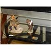 Image 2 : OLD MAN FIGURE AND HUMMING BIRD