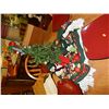 Image 2 : LOT OF ASSORTED CHRISTMAS ITEMS