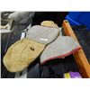 Image 1 : WELDING GLOVES - 1 PAIR
