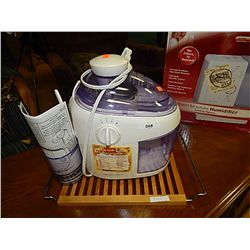 HAMILTON BEACH JUICE MAKER
