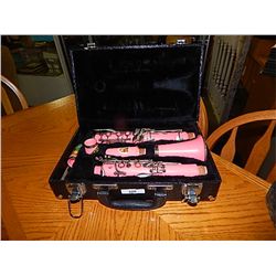 CLARINET IN CASE - PINK