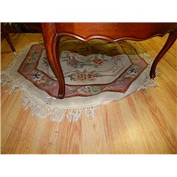 AREA CARPET - ROUND  - REAL WOOL