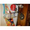Image 1 : RETRO WINE DISPENSER