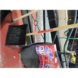 SHOVEL FLAT NOSE - D-HANDLE