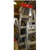 Image 1 : STEP LADDER - 6'