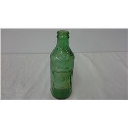 Vintage Green 7-up Bottle