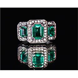 Emerald 2.13cttw w/ Diamond Ring