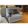 Image 1 : GREY OVERSIZED SOFA CHAIR