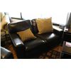 Image 1 : BLACK LEATHER LOVESEAT WITH 2 PILLOWS