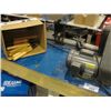 Image 1 : WOOD TURNING LATHE COMPLETE WITH 9 WOOD TURNING CHISELS