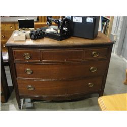 ANTIQUE MAHOGANY SERPANT FRONT 3 DRAWER BEDROOM DRESSER